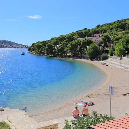 Guest house Apartments And Rooms By The Sea Rogoznica - 3266 Rogoznica (Sibenik-Knin)