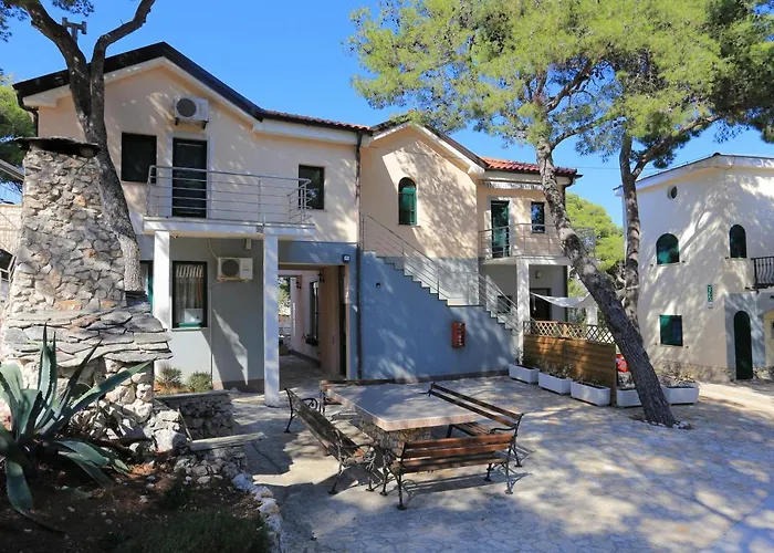 And By The Sea - 3266 Pensjonat Rogoznica (Sibenik-Knin)