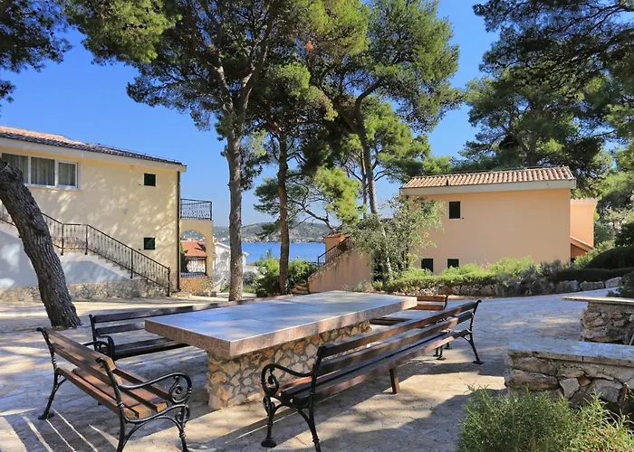 Apartments And Rooms By The Sea Rogoznica - 3266 Guest house Rogoznica (Sibenik-Knin)