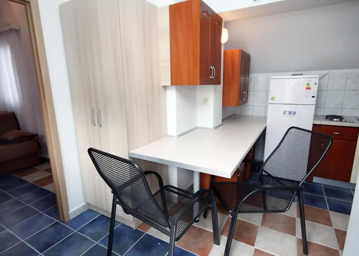 Guest house Apartments And Rooms By The Sea Rogoznica - 3266 3*