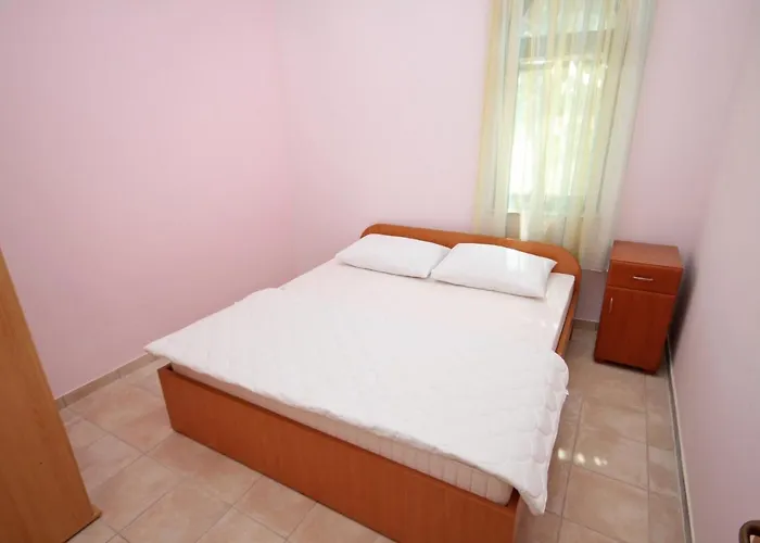 And By The Sea - 3266 Pensjonat Rogoznica (Sibenik-Knin)